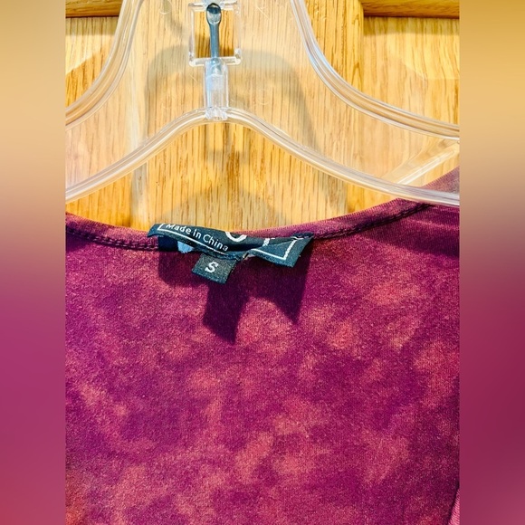 NWOT Small POL Elegant Embroidered Burgundy Dress - Picture 5 of 11